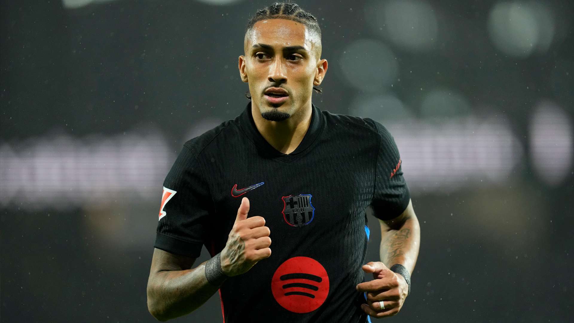 展示了其在 展示了其在